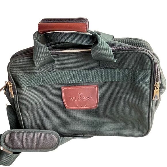 RICARDO BEVERLY HILLS “Santa Cruz” green Travel Bag w/ Gold & Bronze accents - Picture 9 of 10